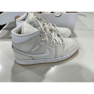 WMNS Air Jordan 1 Mid Phantom White Gum Light Brown BQ6472 021 Size 8